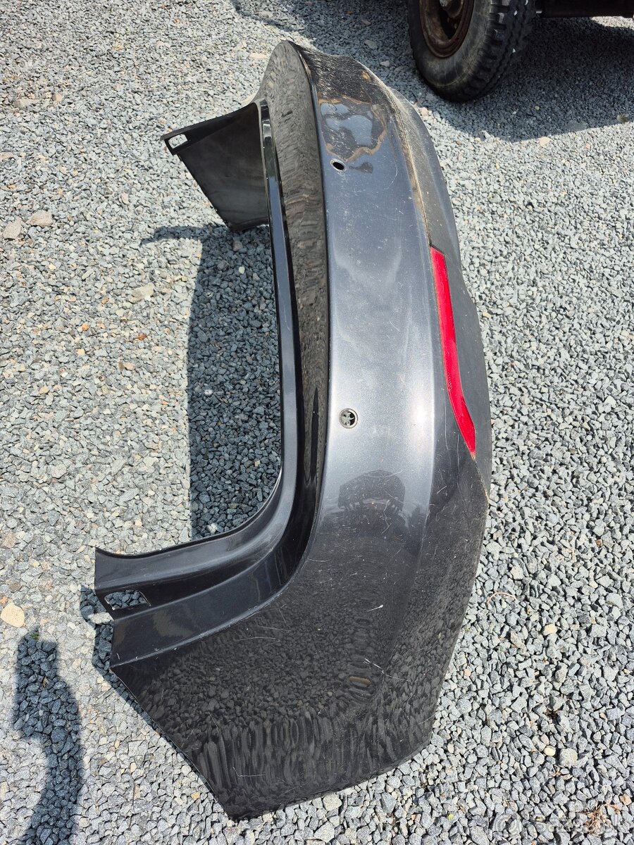 Opel Insignia A kombi 2008-2013 nárazník zadný PDC