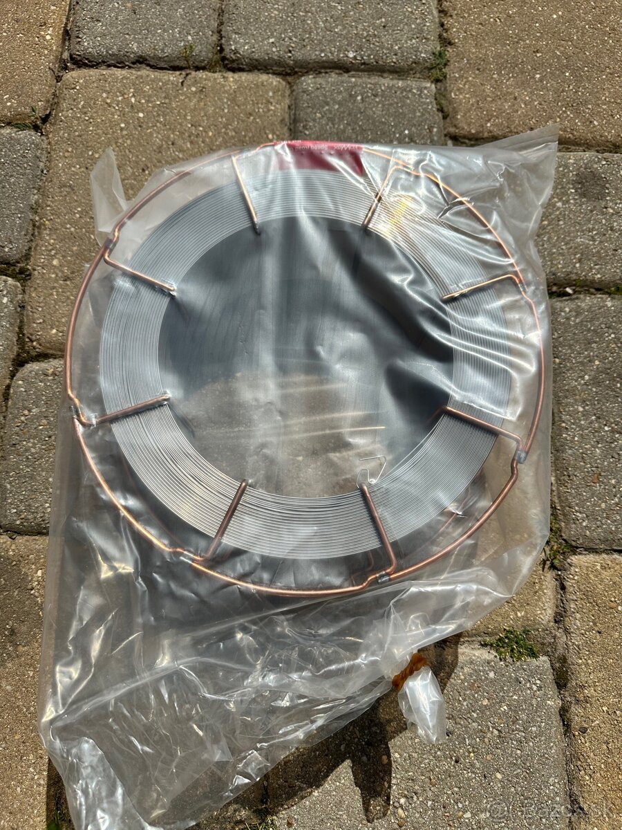Predám zvárací drôt kowax 1mm 4x15kg