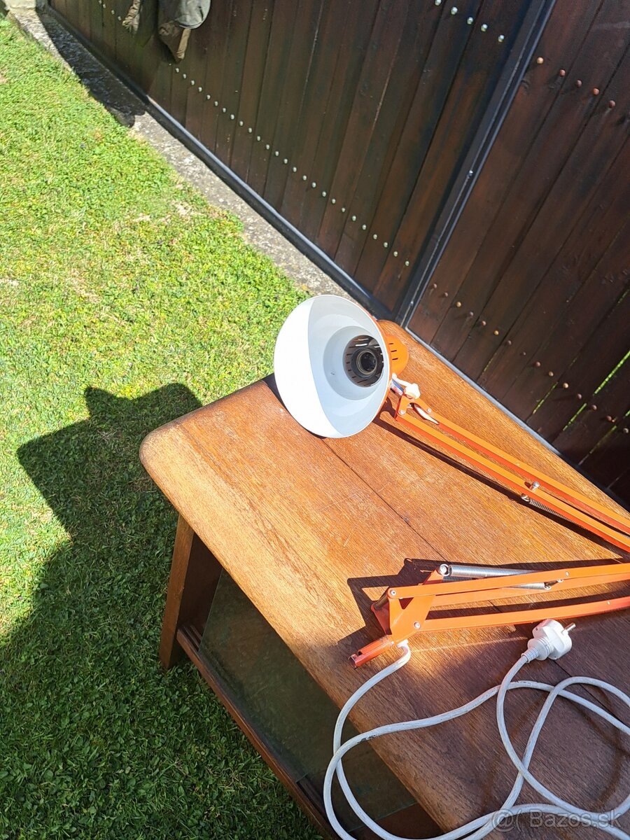 Stará lampa