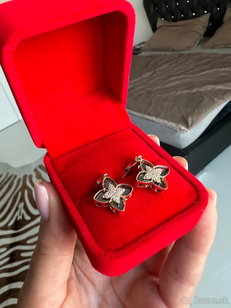 Zlate nausnice Van Cleef & Arpels