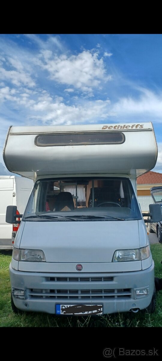 Obytný automobil