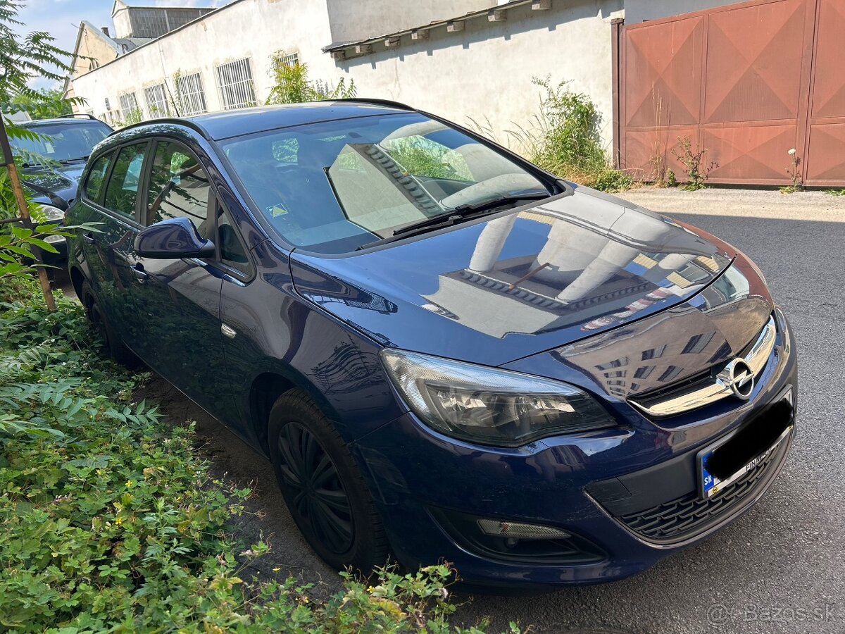Opel Astra J caravan