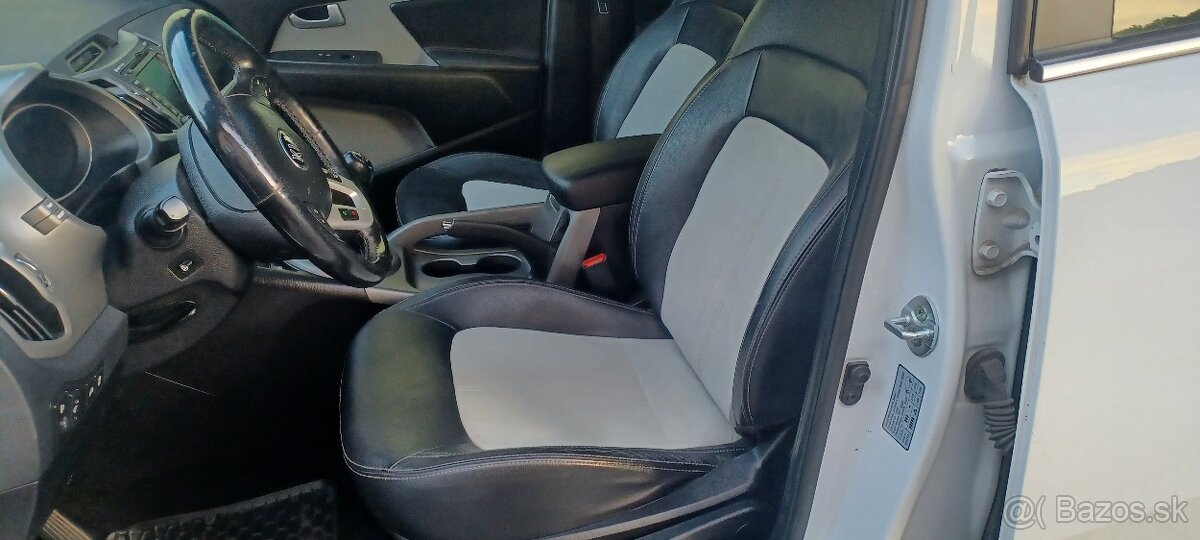 Kia sportage 1,7Crdi par.kamera.navi,vyh.sedacky