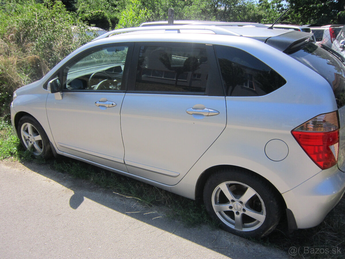 Honda FR-V 2,2 D, rok 9/2007 - dovoz Nemecko,