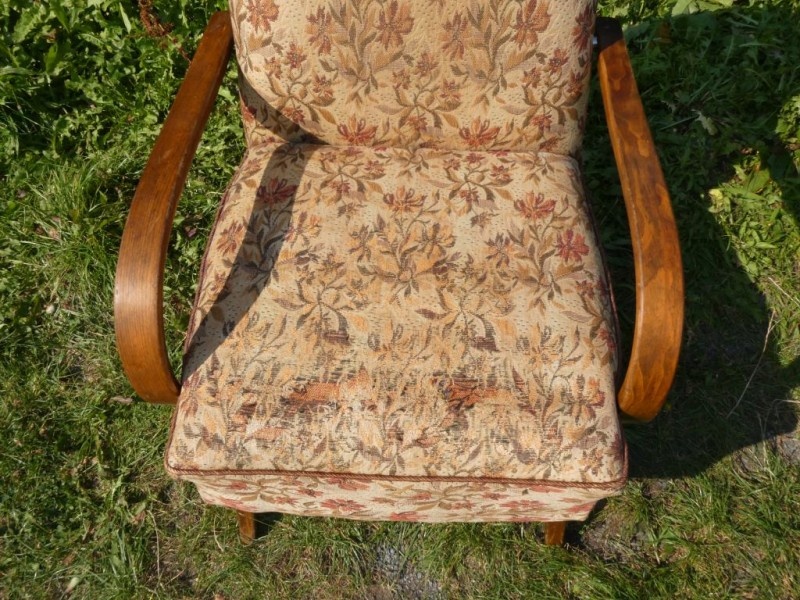 Kresla znacky by Jaroslav Šmídek