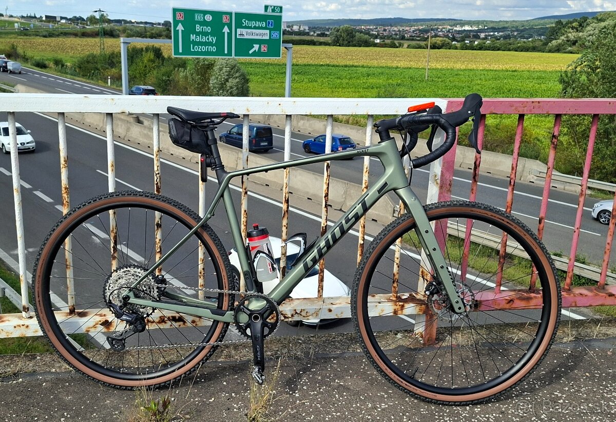 Nový gravel GHOST ASKET CF PRO "L" 2024