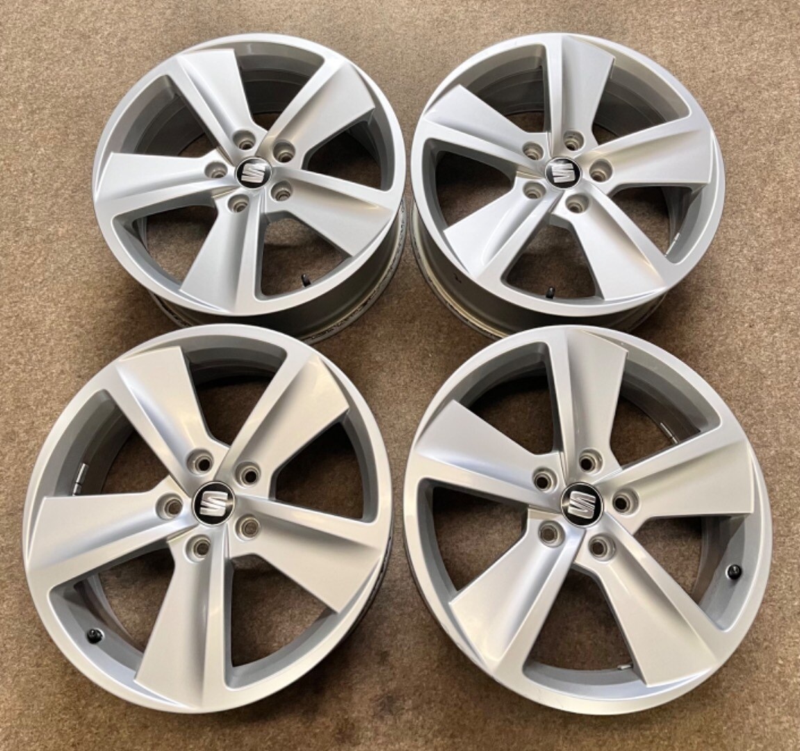 5x112 R17 originál alu disky Seat Leon - ET 51