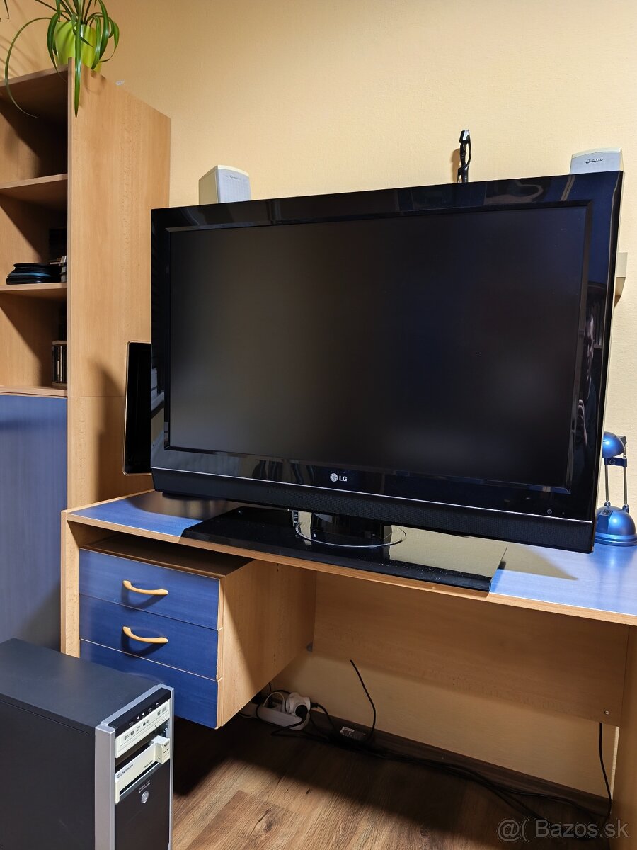 Televízor LG 37LC55