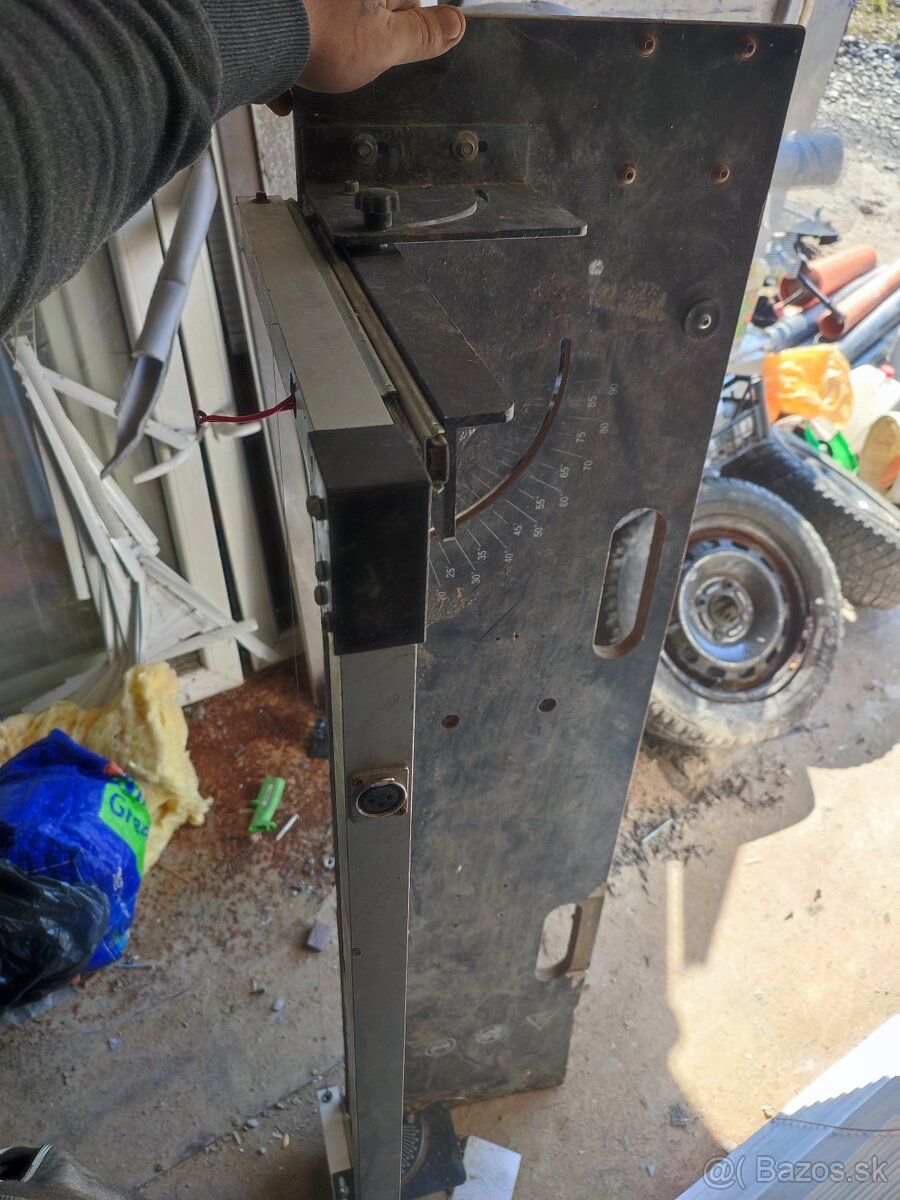 Rezačka polystyrénu