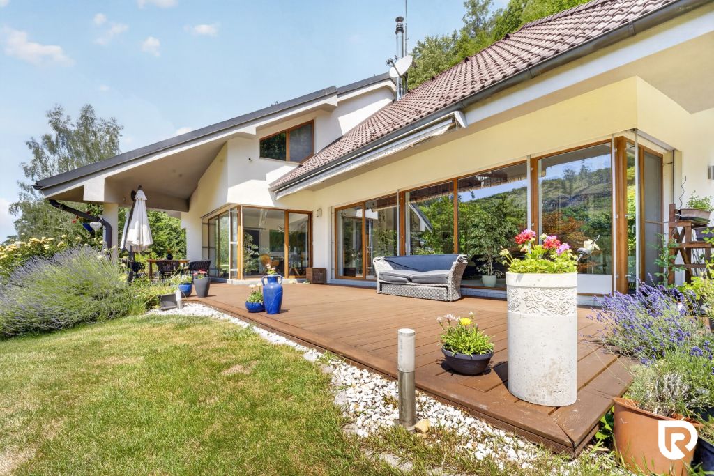 RADO | 6i RD s pozemkom 3700 m² | Opatová, Trenčín