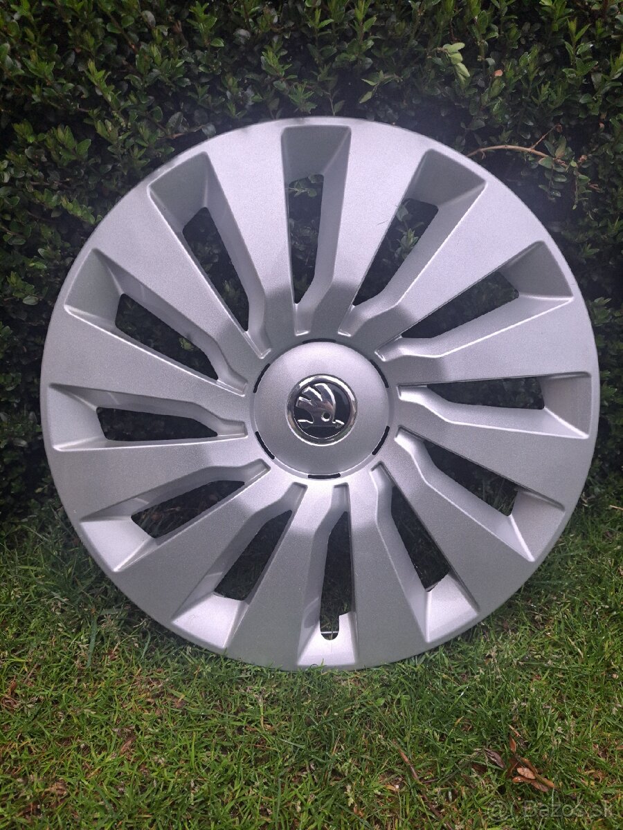 Puklica R16 Octavia 3
