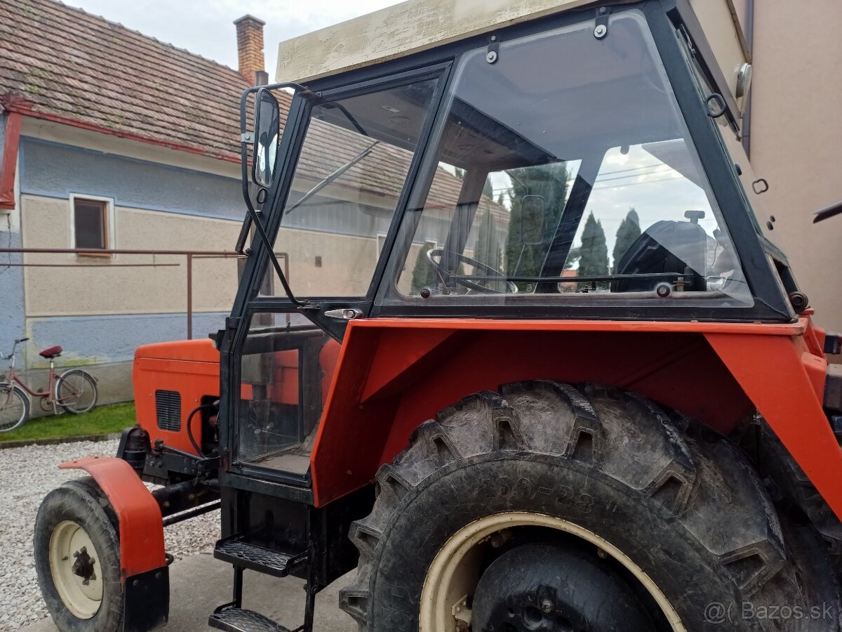 Traktor Zetor 6211-7211