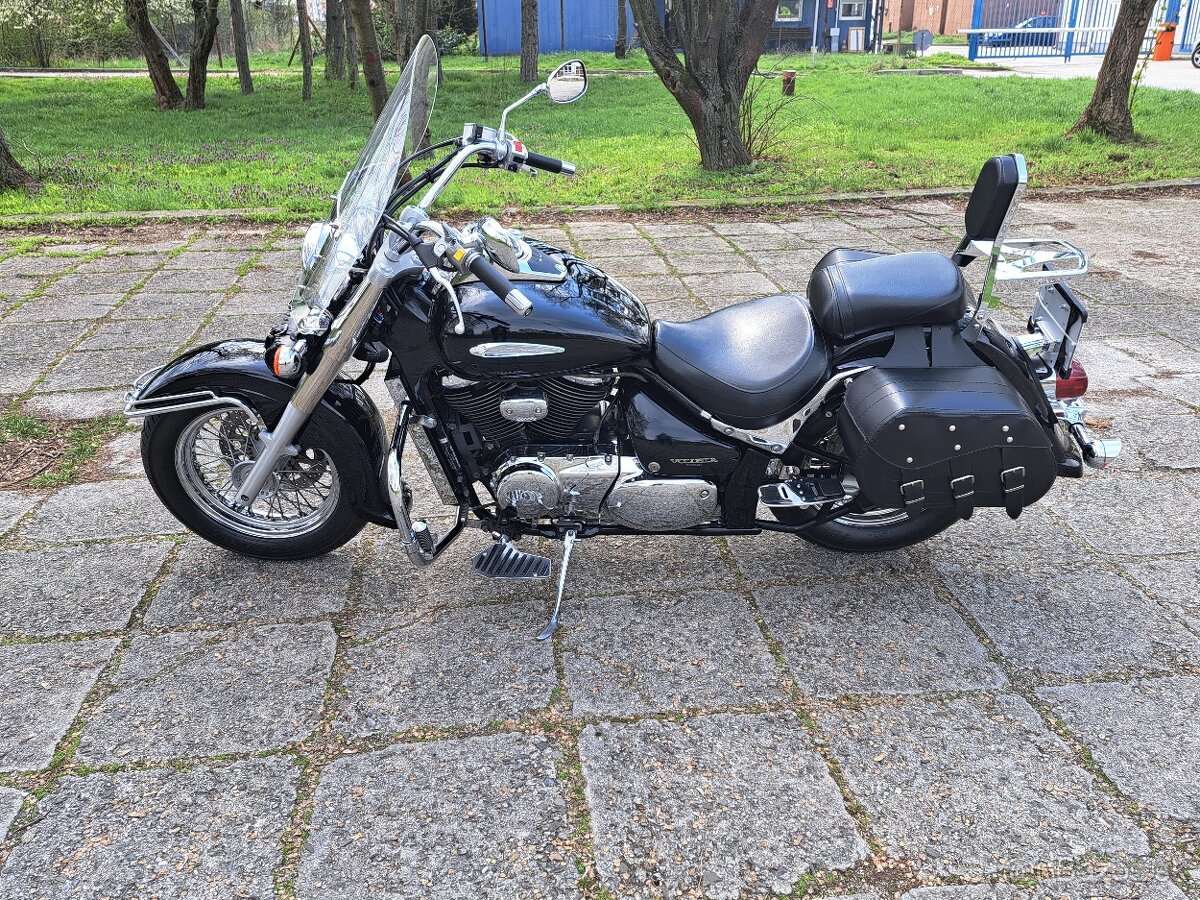 Suzuki intruder VL800