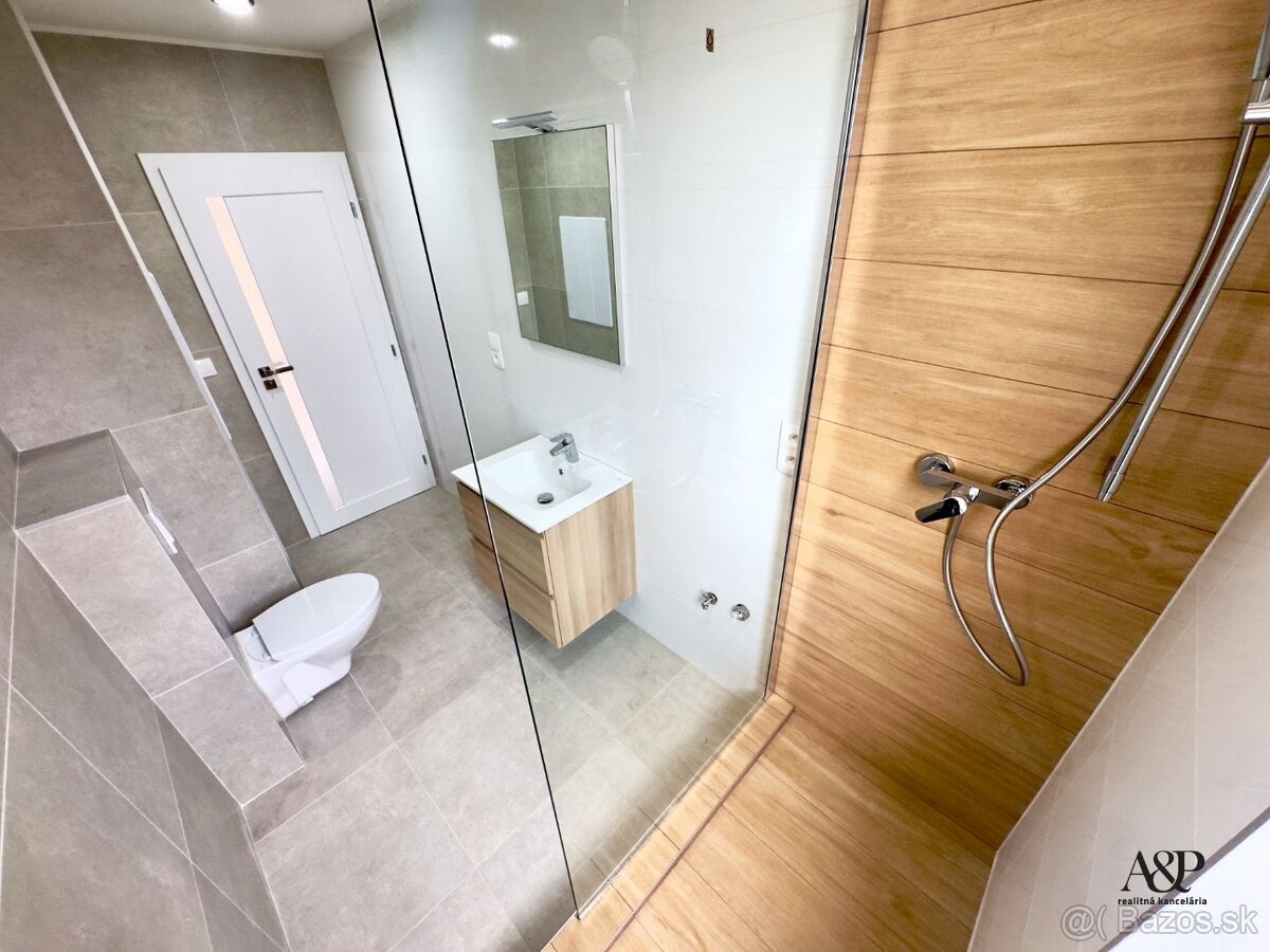 KOMPLETNE REKONŚTRUOVANÝ 3 IZBOVÝ BYT, 66M2, HOSPODÁRSKA UL.