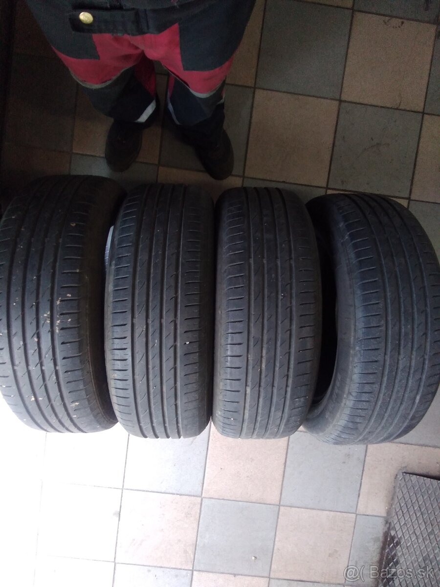 225\60R17
