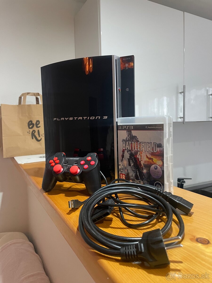 PS3 + ovládač + Battlefield 4