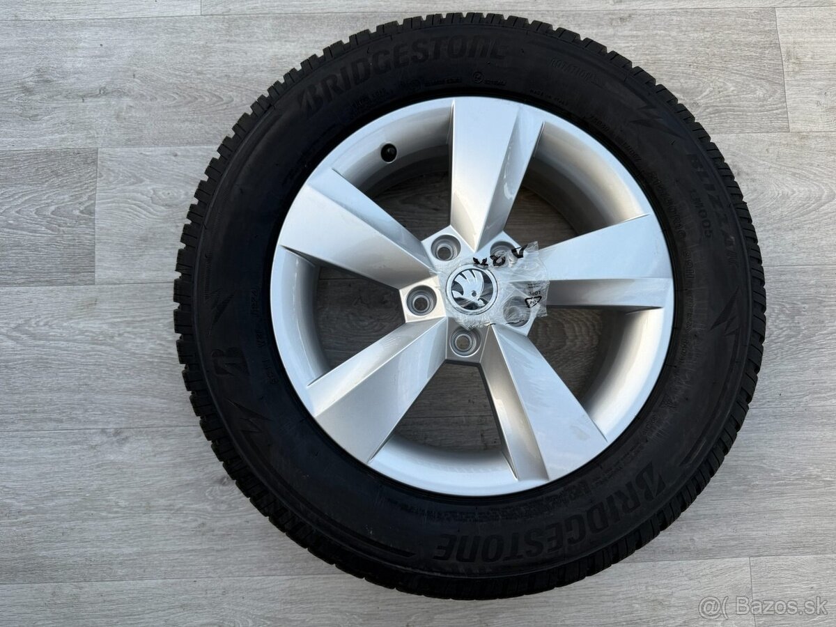 R16 NOVÁ ZIMNÍ ALU KOLA ŠKODA KAROQ 215/60/16 2024