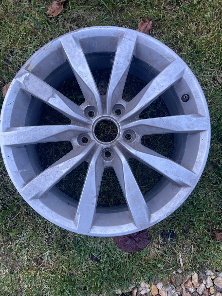 Disky Škoda Octavia 3/VW Golf 7 R17