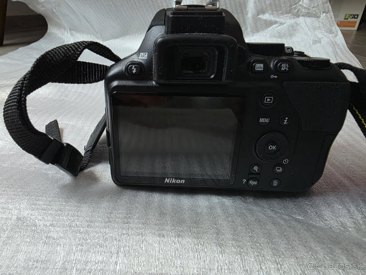 Predám zrkadlovku Nikon D3500