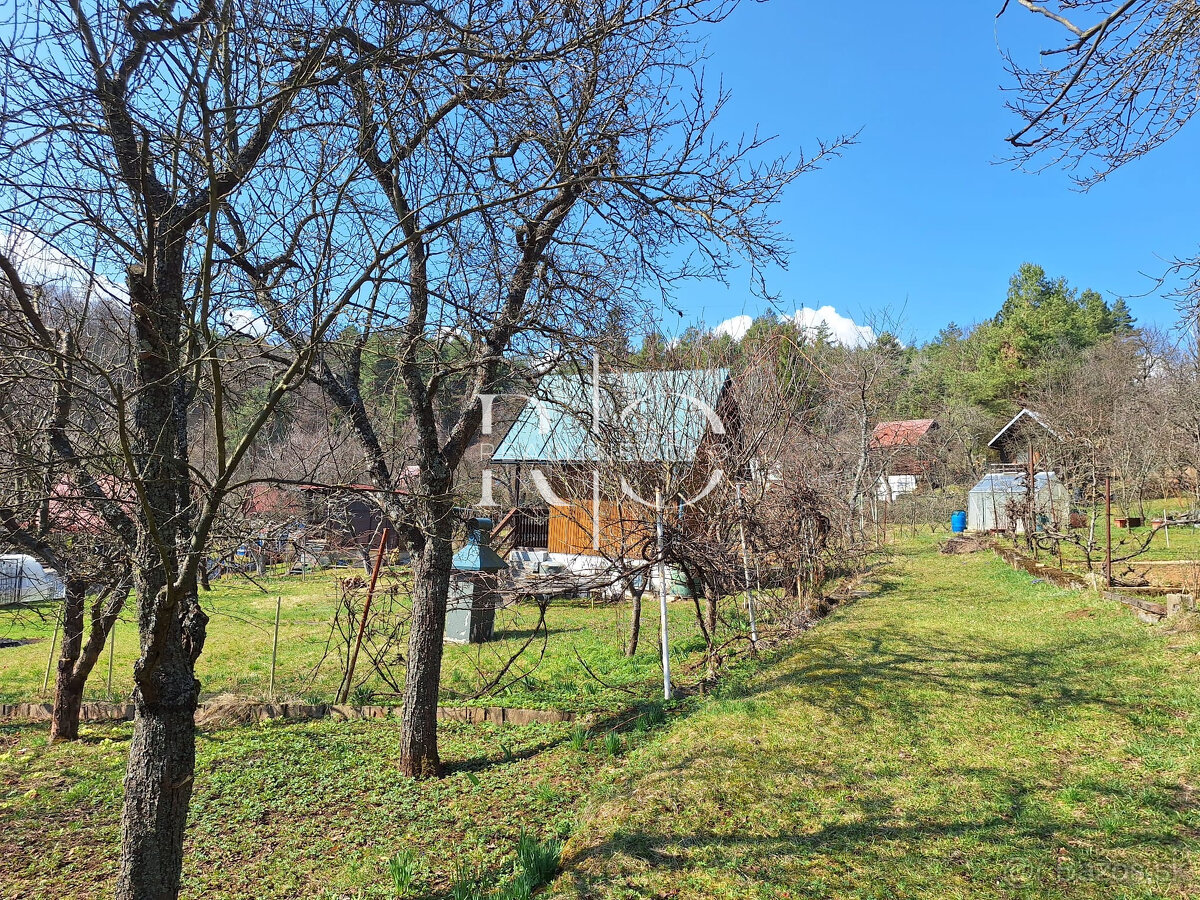 Na predaj Záhrada s chatkou ,  Banská Bystrica 🌿🏡