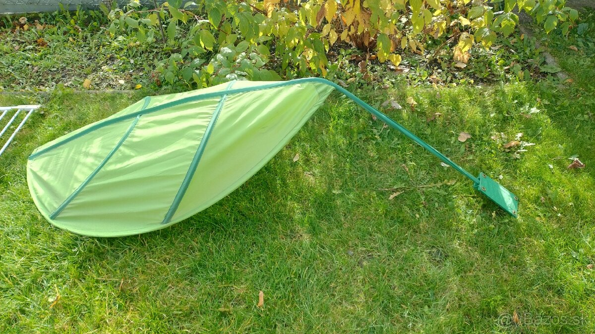 Ikea list nad posteľ