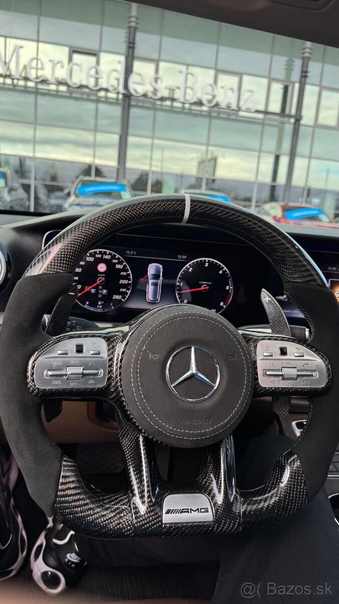 Predam na Mercedes karbónový Amg volant stav ako novy pasuje