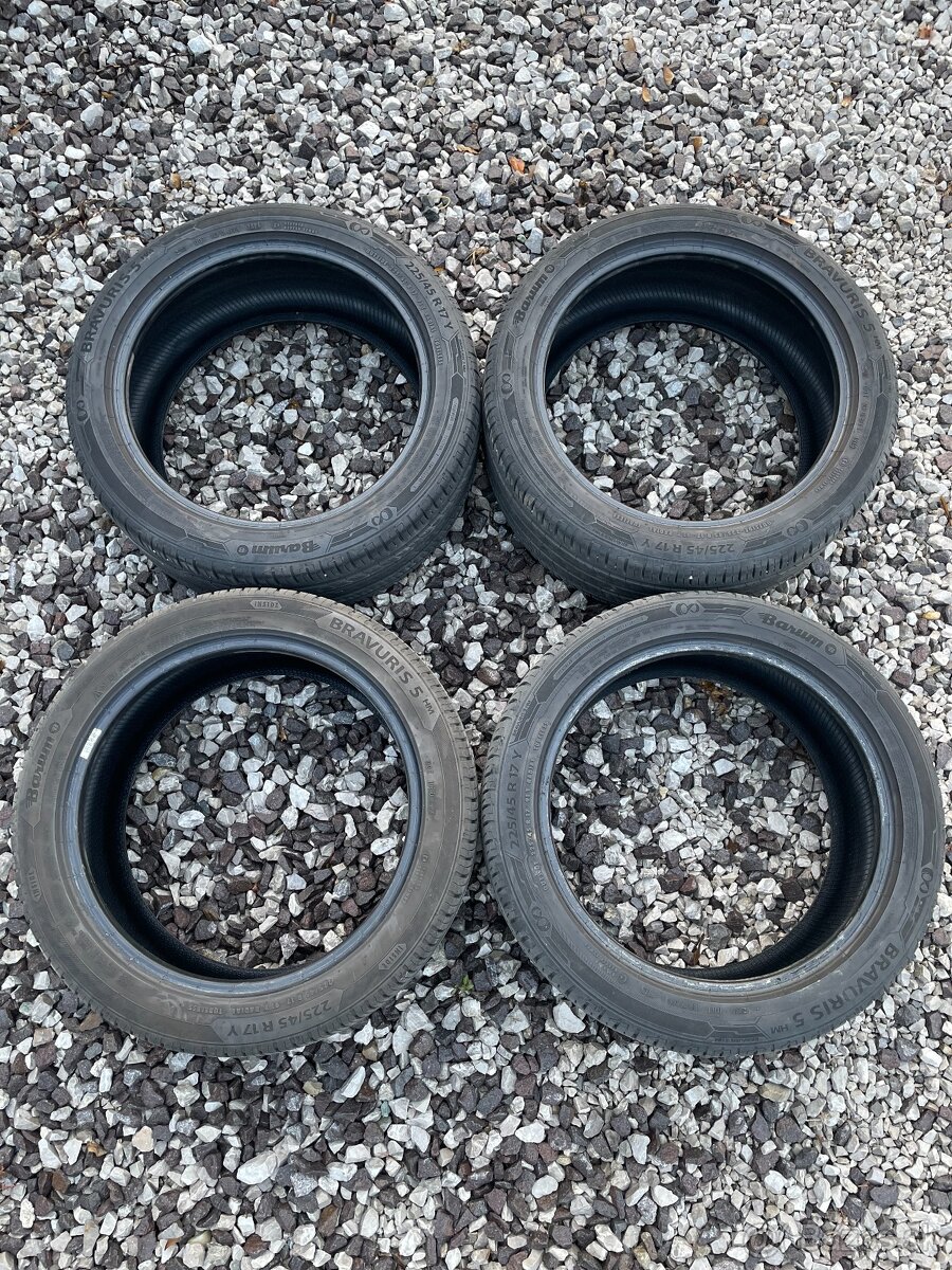 Letné pneumatiky Barum Bravuris 5 225/45 r17 91Y