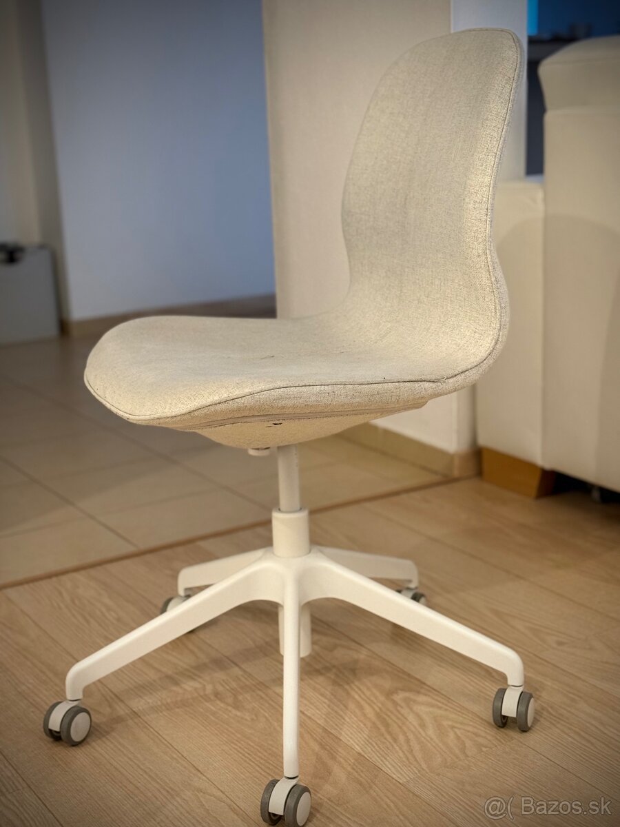 Pohodlna kancelarska stolicka