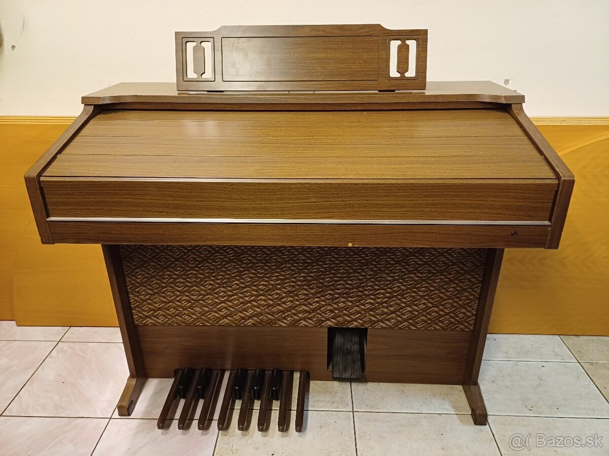 YAMAHA- elektrický organ