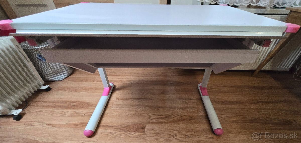 Detský rastúci stôl