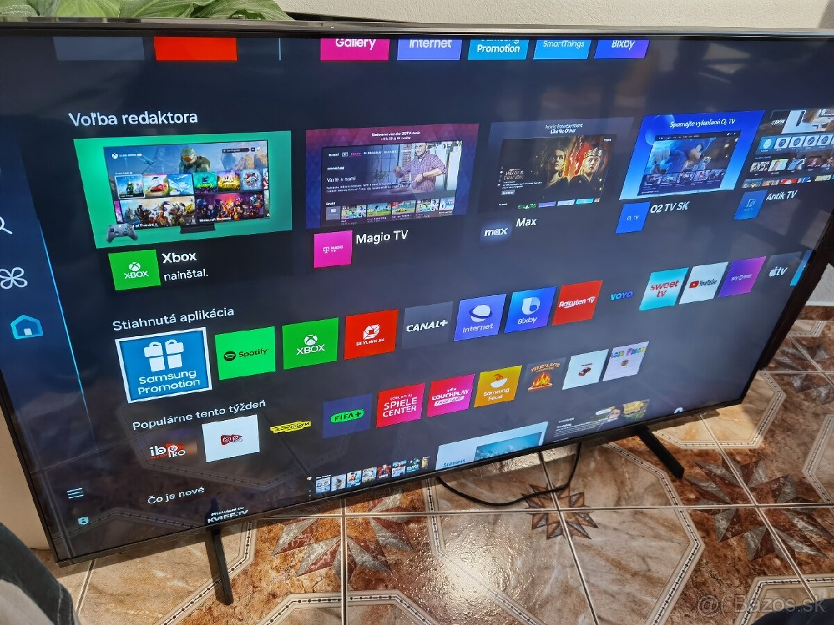 Predám 1 ročný 4K Smart LED TV Samsung UE50DU7172