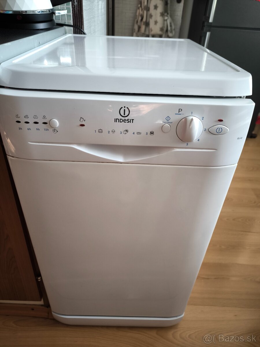 Umývačka riadu Indesit