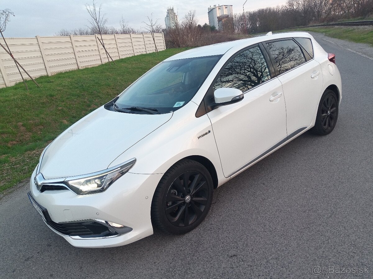 Toyota Auris 1.8 hybrid
