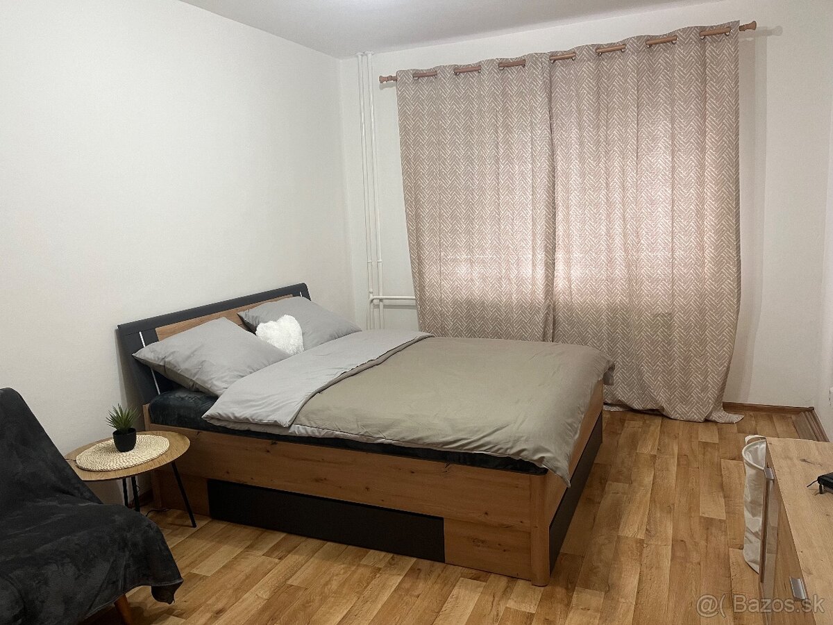 Prenajmem jednoizbový byt