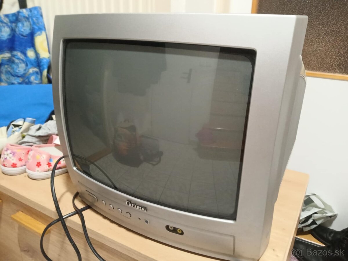 Malá TV napr na chatu
