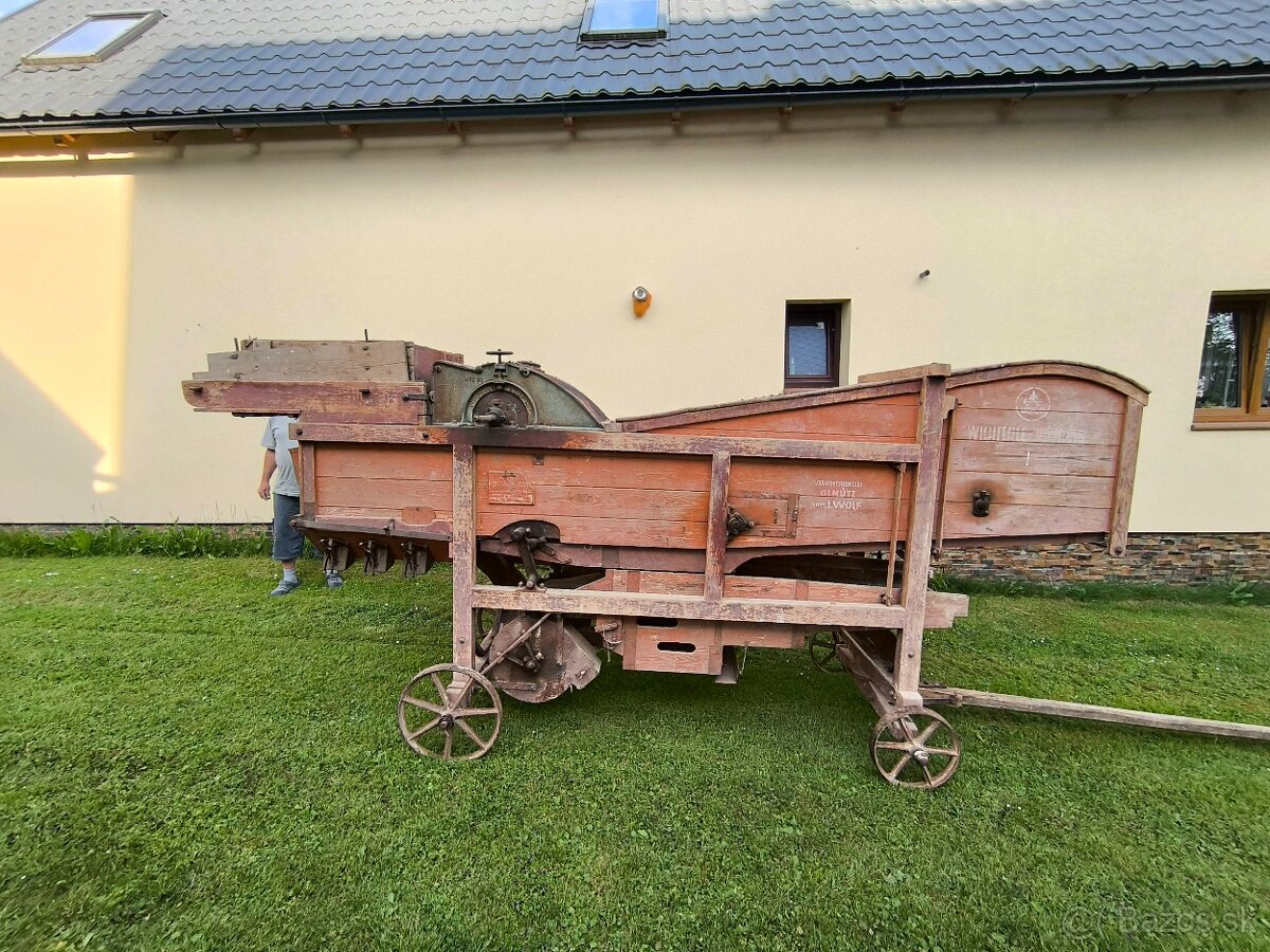 Mláťačka  WIKOV  MC022
