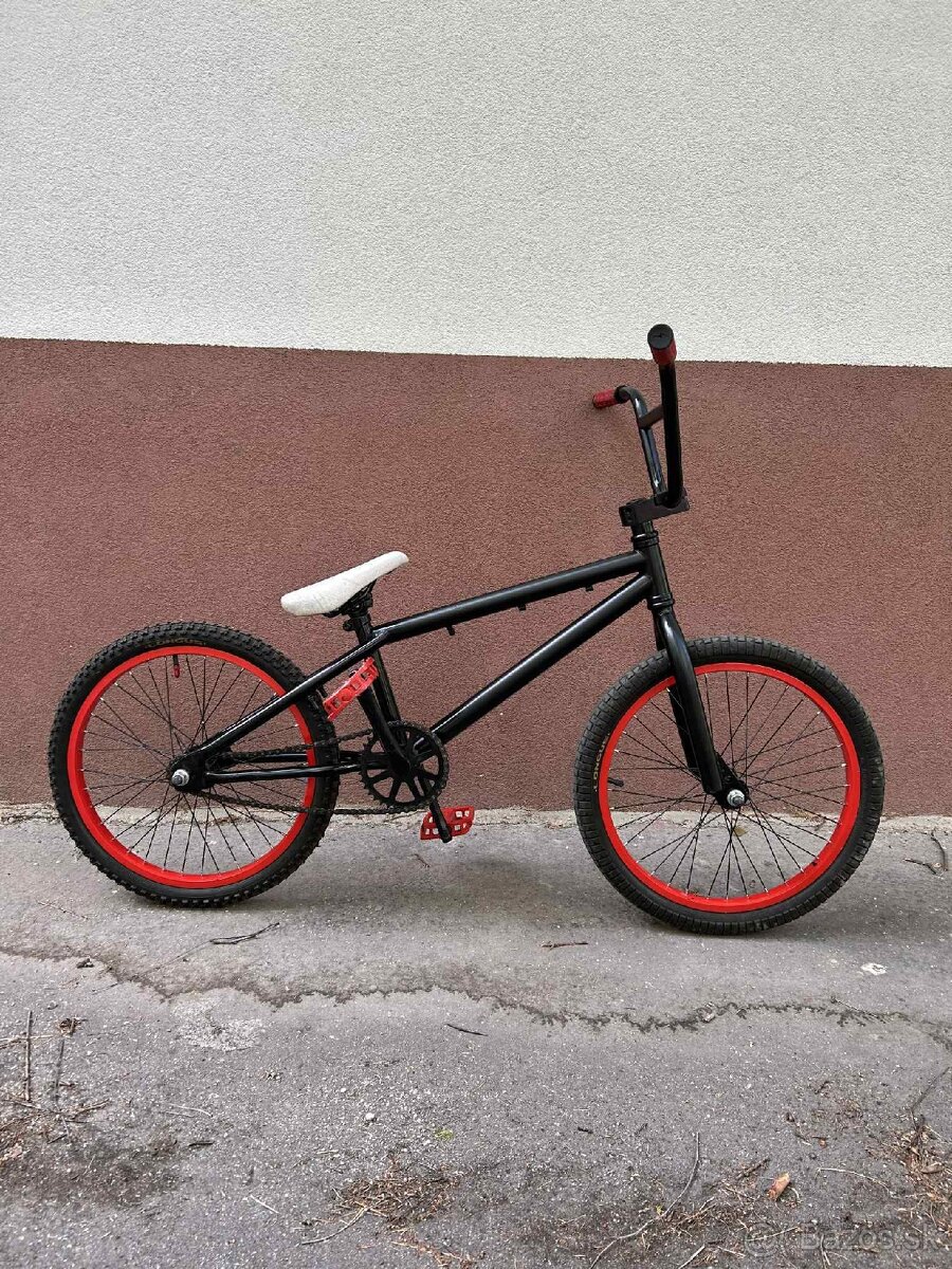 BMX bicykel