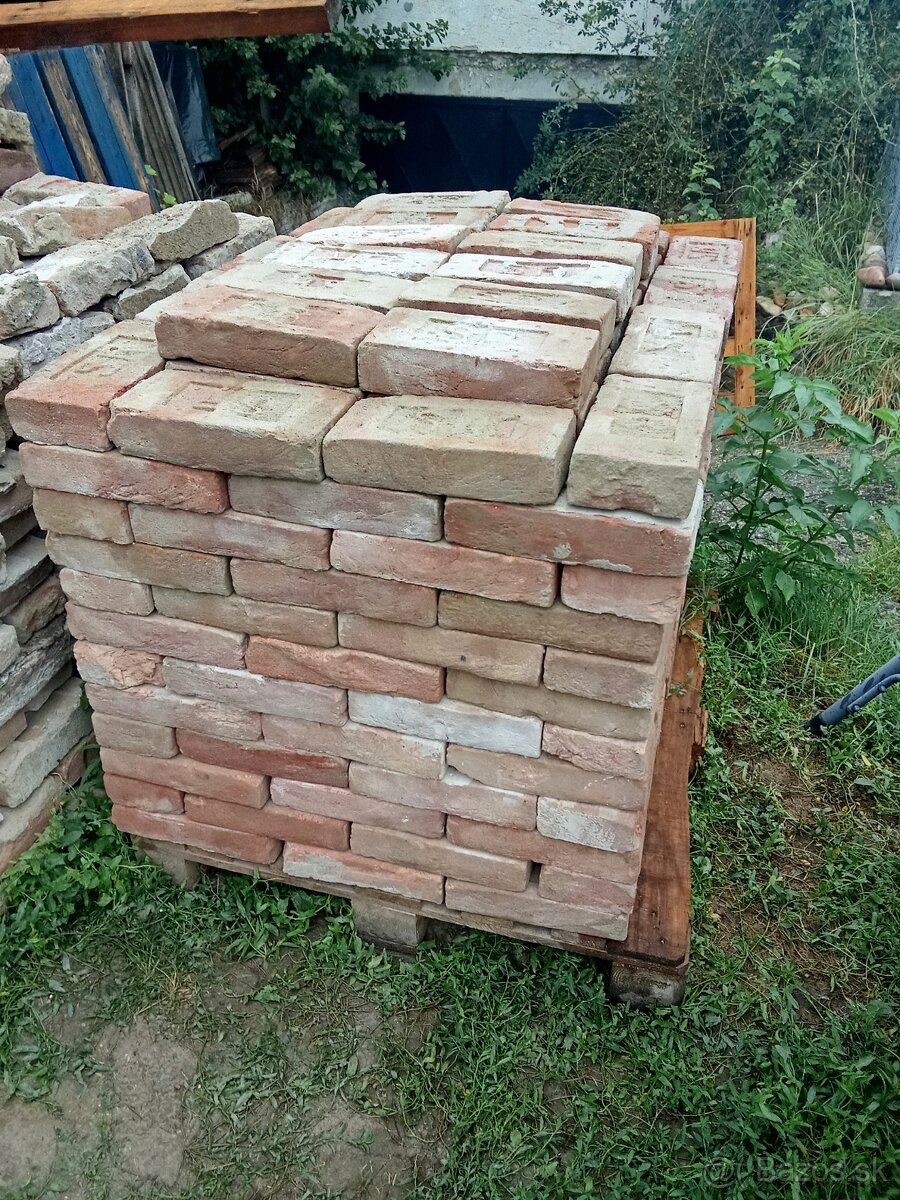 Predám tehly SR