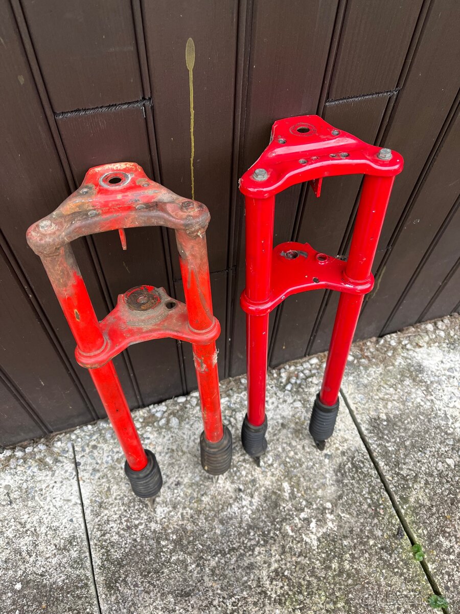 2x vidlica Babetta 207