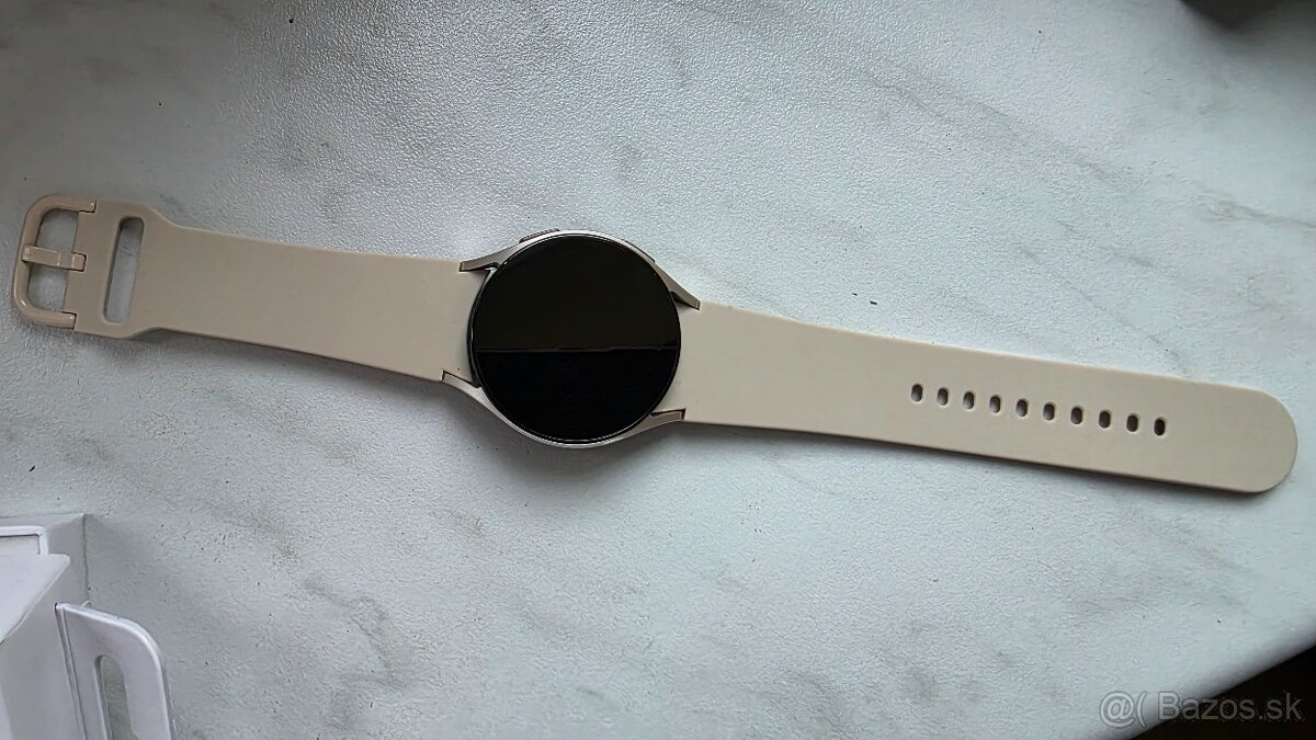 Predám hodinky Samsung Galaxy Watch6 40mm SM-R930 Gold