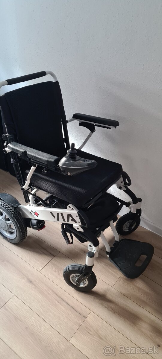 Elektrický invalidný vozík