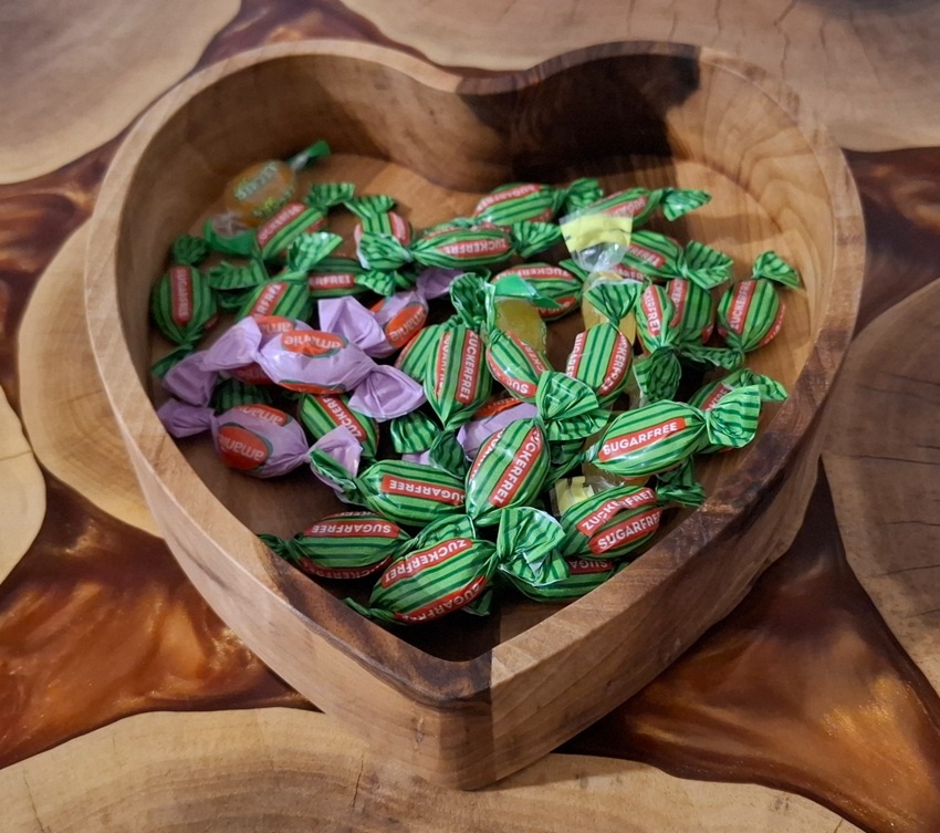 Srdce z čerešnového dreva 250824