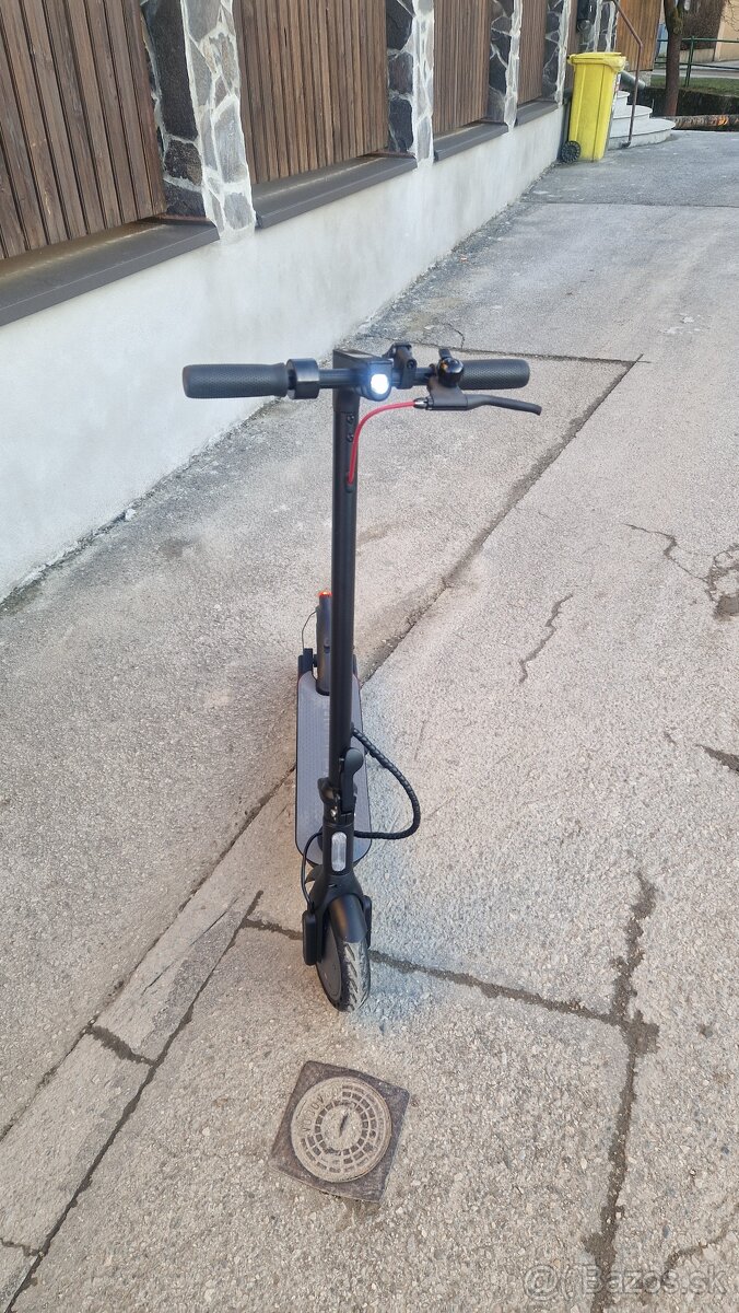 Elektrická kolobežka senzor