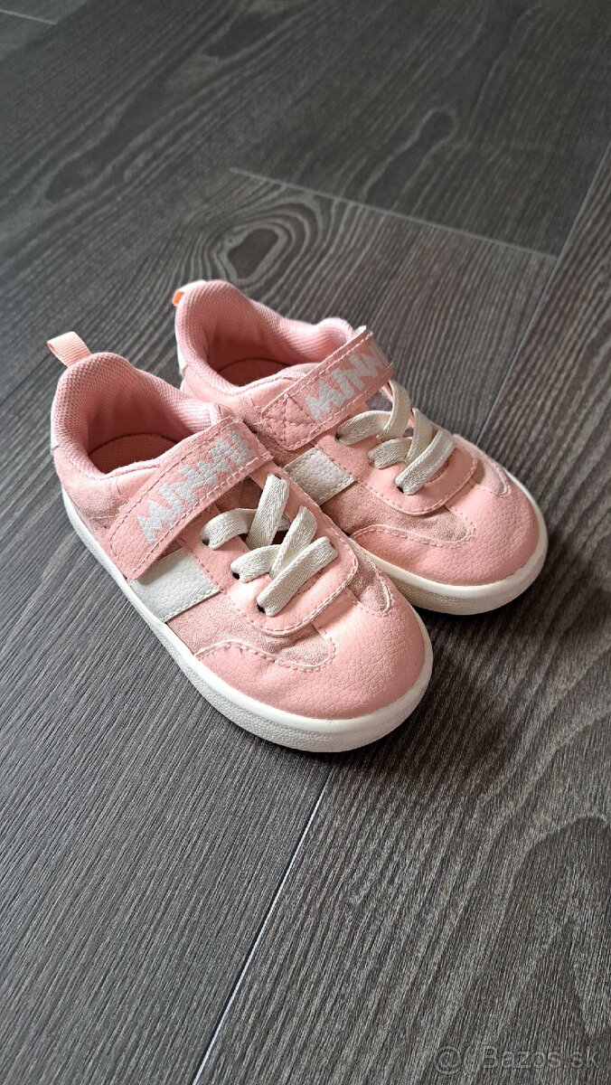 Kožené H&M tenisky 24