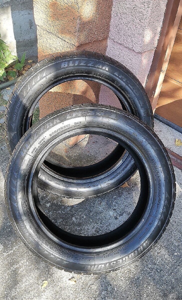 zimné pneu Bridgestone Blizzak LM-25  205/55 r17 runflat