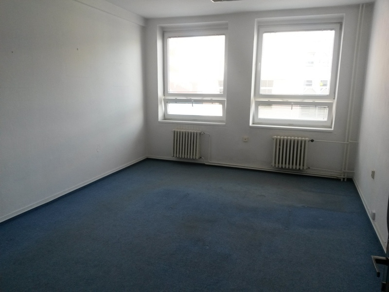 Kancelárske priestory s umývadlom 31 m2 Žilina - centrum
