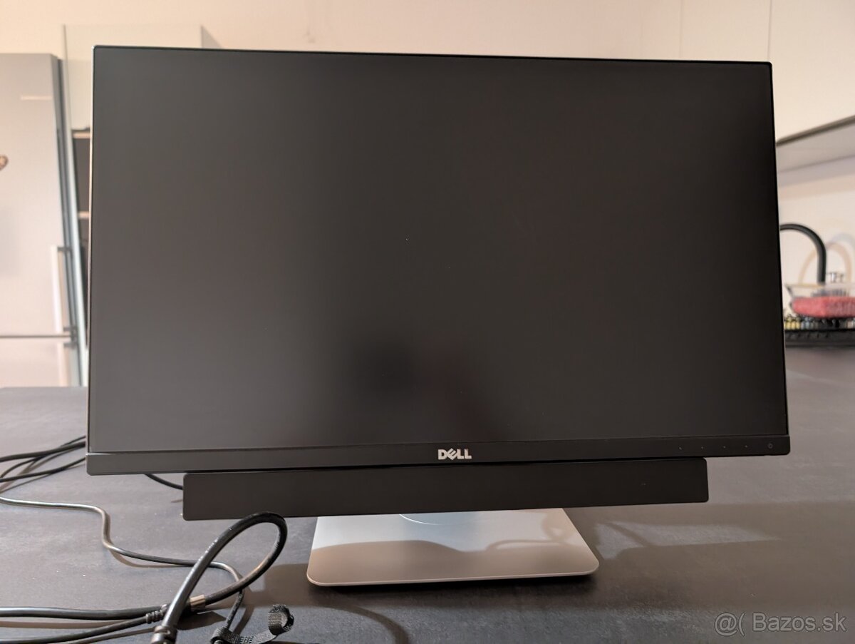 Monitor Dell + Soundbar
