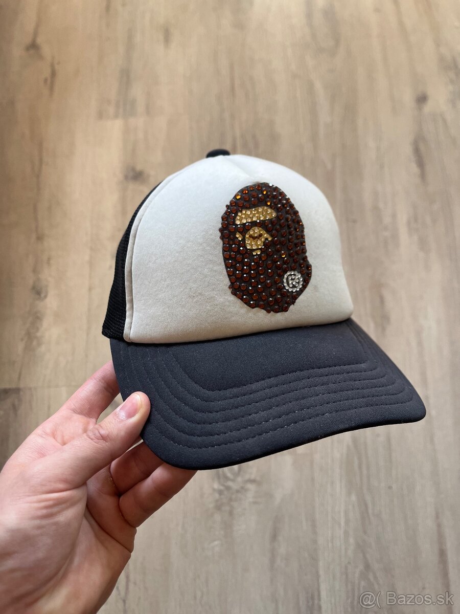 Bape Swarovski šiltovka