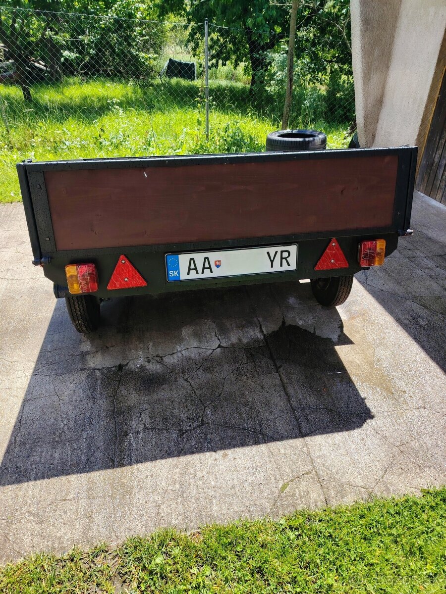 Prívesný vozík
