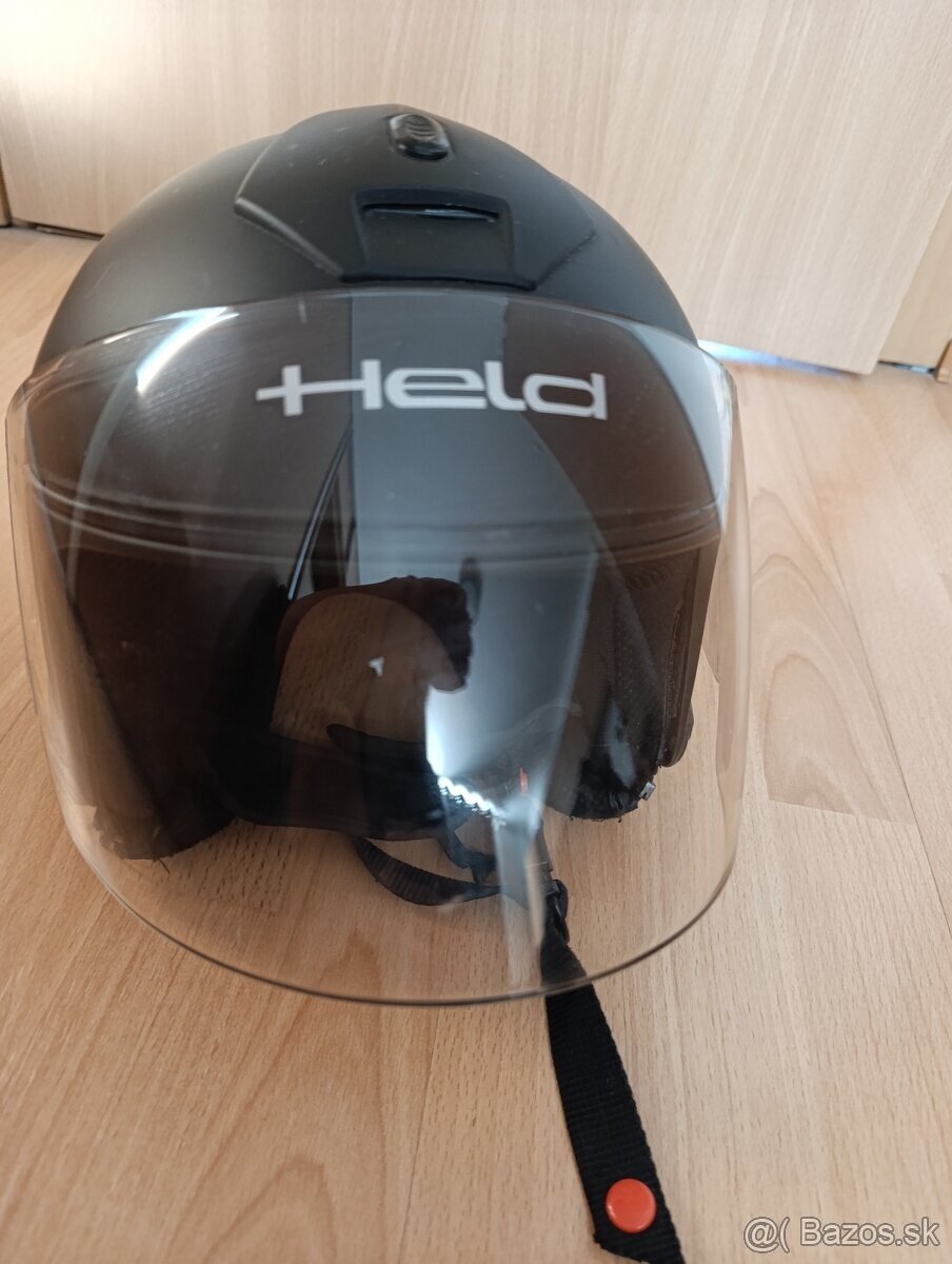 Prilba moto